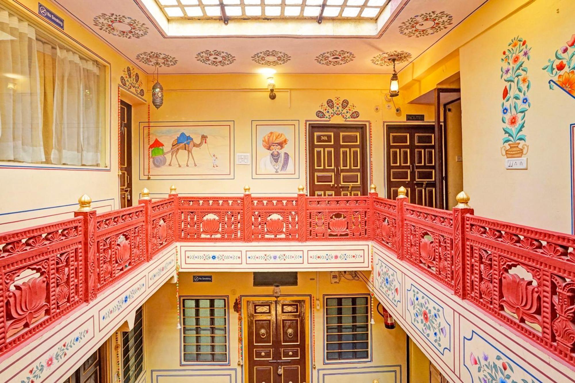 Hotel Super Collection O Ramganj Near Hawa Mahal Dźajpur Zewnętrze zdjęcie