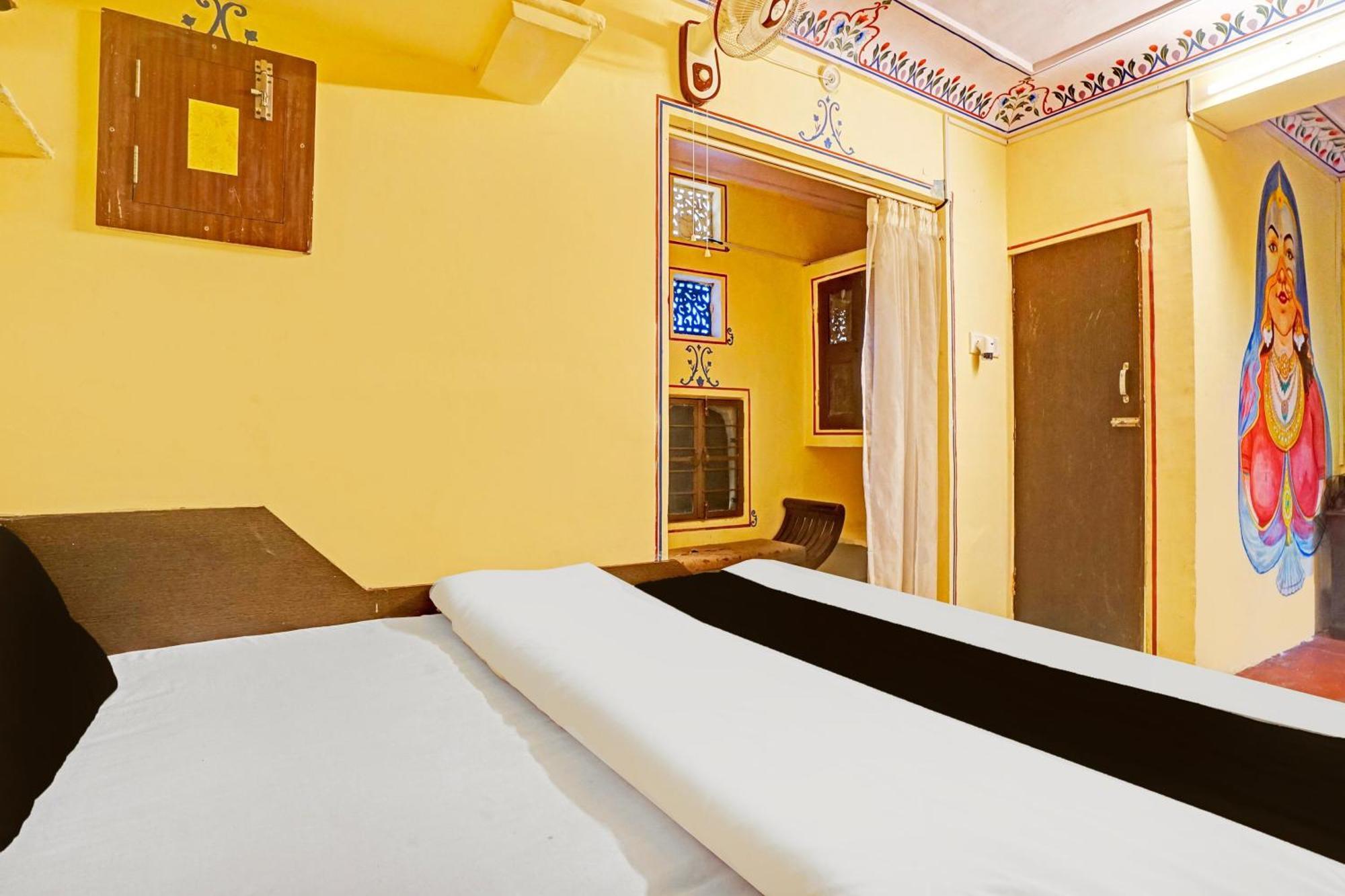 Hotel Super Collection O Ramganj Near Hawa Mahal Dźajpur Zewnętrze zdjęcie